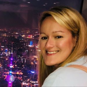 Meet your Posher, Caroline